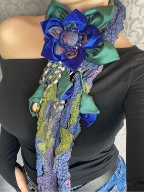Handmade Silk & Velvet Statement  Choker Necklace Scarf Blue Emerald Beaded.